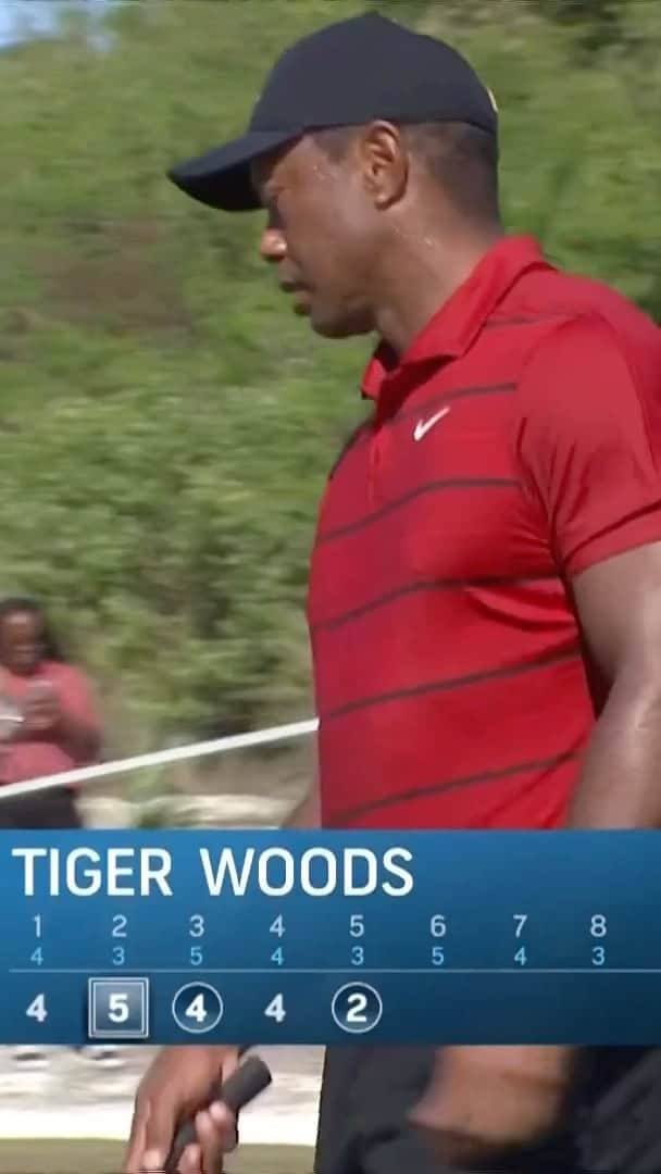 チョン・インジのインスタグラム：「Sunday red zone. 🔥🐅  Tiger Woods drains the birdie putt from 34 feet out on the 5th!  📺: Golf Channel & @peacock | #HeroWorldChallenge」