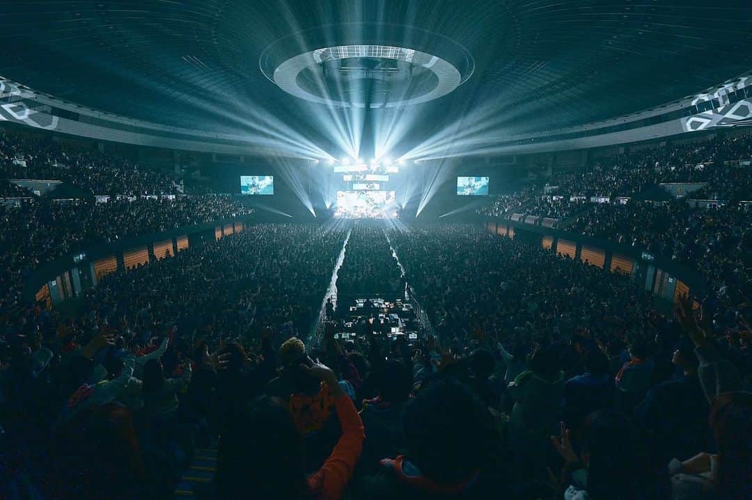 マカロニえんぴつさんのインスタグラム写真 - (マカロニえんぴつInstagram)「_  アリーナツアー ファイナルの名古屋公演二日間が終了🔥  お越しいただいた皆さん、ありがとうございました‼️🙏✨  DAY1📸 photo by 酒井ダイスケ @imdaisukesakai  #マカロックツアー #マカロックツアーvol16 #大人の涙 #マカロニえんぴつ」12月4日 3時02分 - macaroniempitsu_official