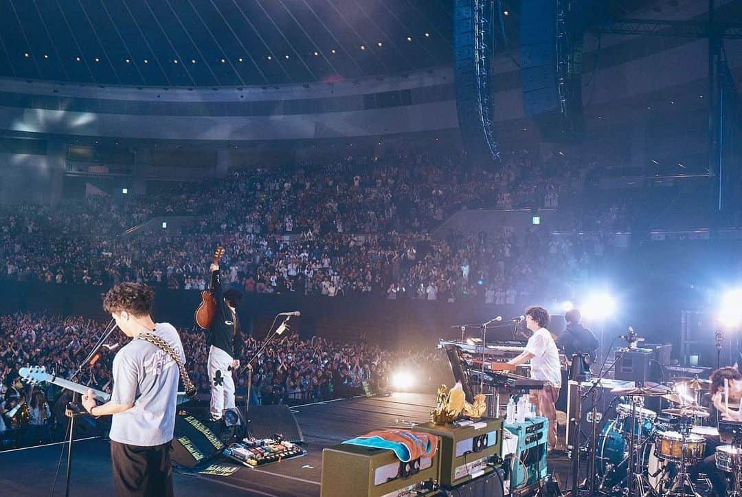 マカロニえんぴつさんのインスタグラム写真 - (マカロニえんぴつInstagram)「_  名古屋公演 DAY1📸②  photo by 酒井ダイスケ @imdaisukesakai  #マカロックツアー #マカロックツアーvol16 #大人の涙 #マカロニえんぴつ」12月4日 3時06分 - macaroniempitsu_official