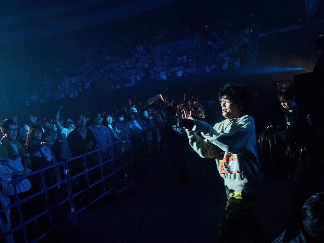 マカロニえんぴつさんのインスタグラム写真 - (マカロニえんぴつInstagram)「_  名古屋公演 DAY2📸②  photo by 酒井ダイスケ @imdaisukesakai  #マカロックツアー #マカロックツアーvol16 #大人の涙 #マカロニえんぴつ」12月4日 3時10分 - macaroniempitsu_official