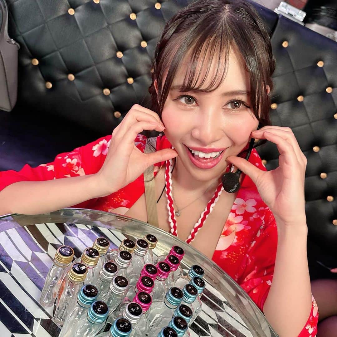 柊木里音さんのインスタグラム写真 - (柊木里音Instagram)「@burlesque_annex_yavay  #六本木セクシーナイト  足を運んでくださって、お店でも、遠隔でもたくさんの応援をしてくれてありがとうございました💓  ストーリーハイライトに、 お礼や、ショーの動画をまとめているので よかったらみてください🔞  ファンからの差し入れと 女の子たちからの差し入れも一緒に♡  ももちゃんがいなかったらこんなに楽しいイベントになってなかった🍑💓 たくさんたくさん、公私共にありがとう🔞✨  @momo_burlesque_annex_yavay」12月4日 3時49分 - hiiragi_rion