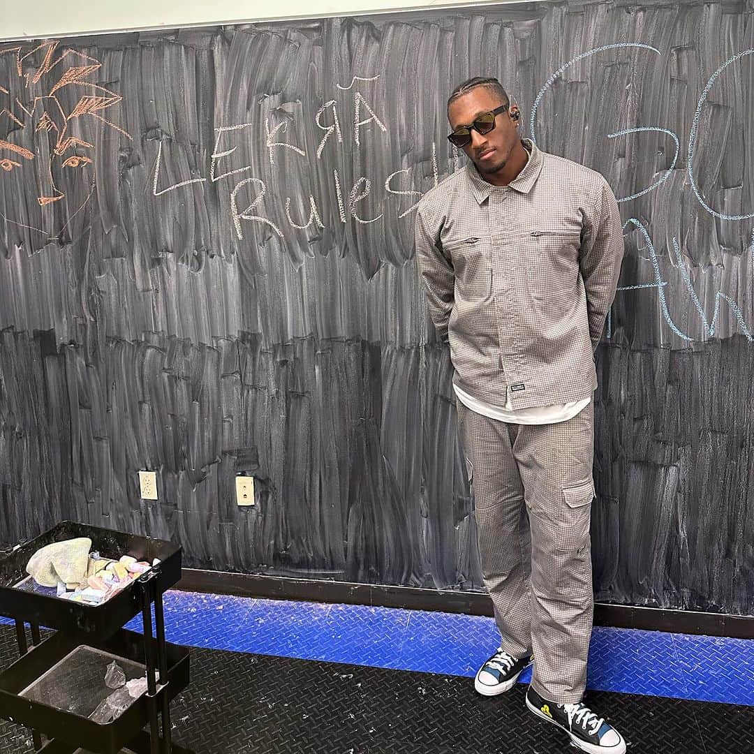 レクレーのインスタグラム：「Shout out to “Lekra.” Whoever that is.」