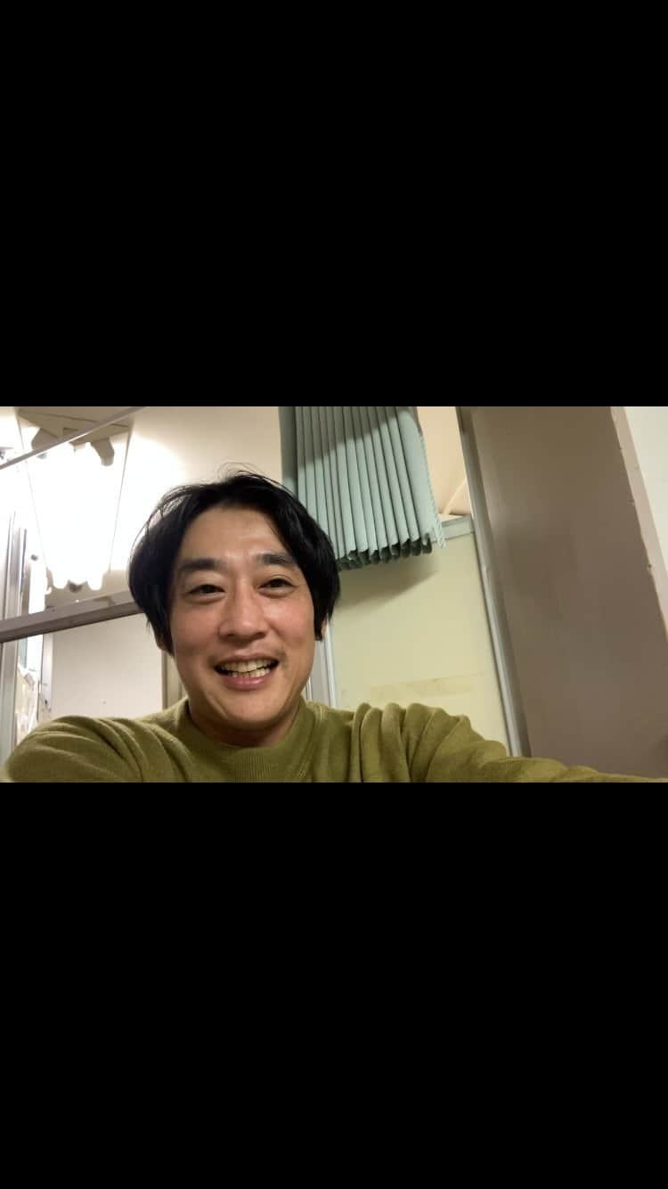 村上健志のインスタグラム：「密着。」