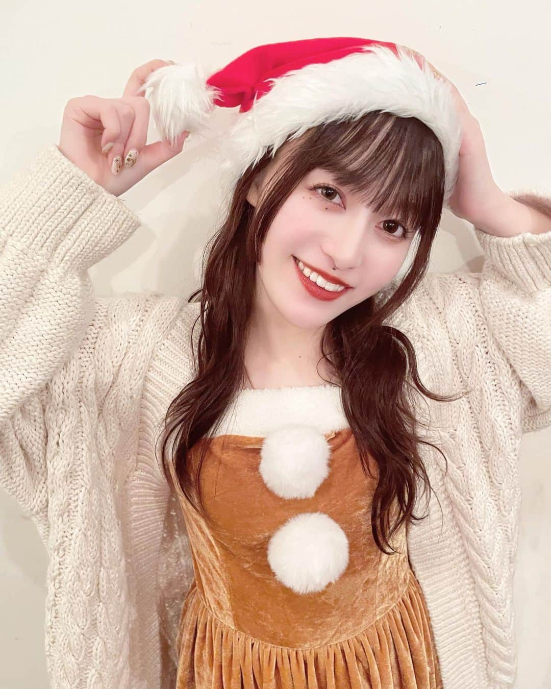 三浦菜々子さんのインスタグラム写真 - (三浦菜々子Instagram)「トナカイサンタ  #白キャン #真っ白なキャンバス #アイドル #idol #三浦菜々子 #クリスマス #クリスマスコスプレ」12月18日 21時30分 - miura_nanako