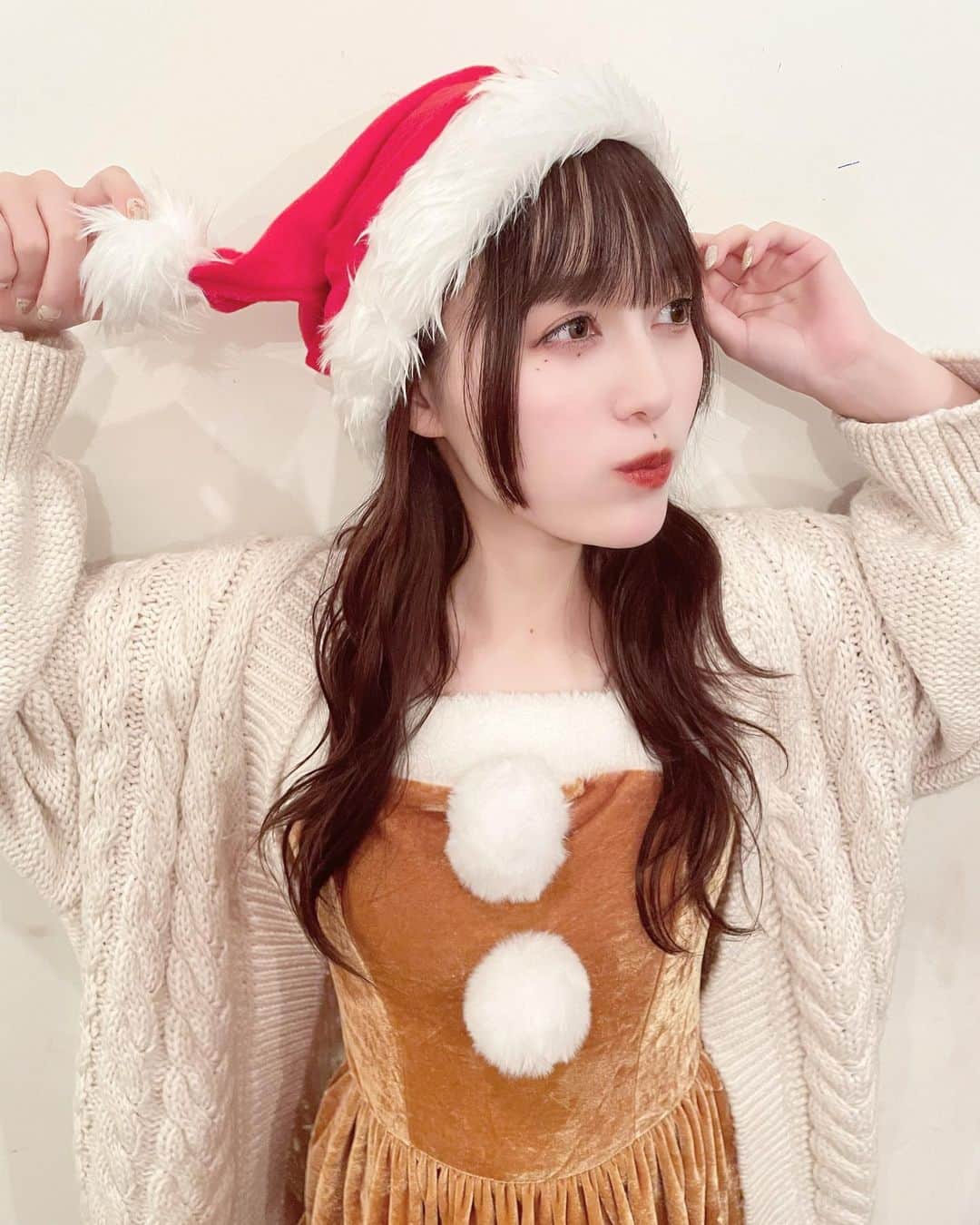 三浦菜々子さんのインスタグラム写真 - (三浦菜々子Instagram)「トナカイサンタ  #白キャン #真っ白なキャンバス #アイドル #idol #三浦菜々子 #クリスマス #クリスマスコスプレ」12月18日 21時30分 - miura_nanako