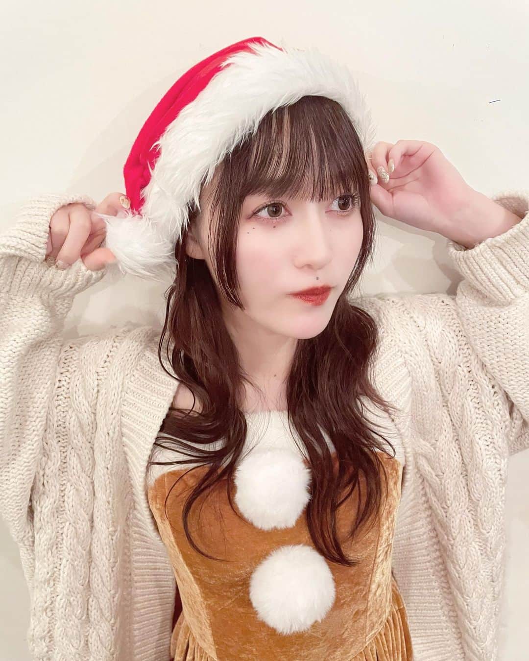 三浦菜々子さんのインスタグラム写真 - (三浦菜々子Instagram)「トナカイサンタ  #白キャン #真っ白なキャンバス #アイドル #idol #三浦菜々子 #クリスマス #クリスマスコスプレ」12月18日 21時30分 - miura_nanako