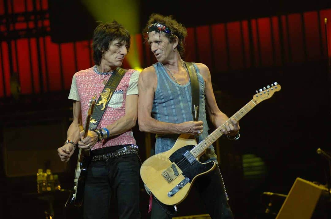 ロン・ウッドさんのインスタグラム写真 - (ロン・ウッドInstagram)「🎂🎉❤️😎Happy 80th birthday @officialkeef!🎸❤🥳」12月18日 17時59分 - ronniewood