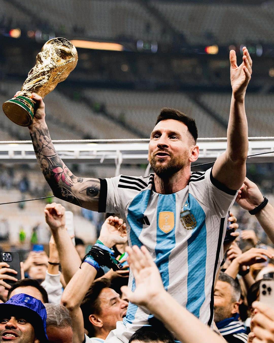 adidas Footballのインスタグラム：「a friendly reminder ⭐️⭐️⭐️」