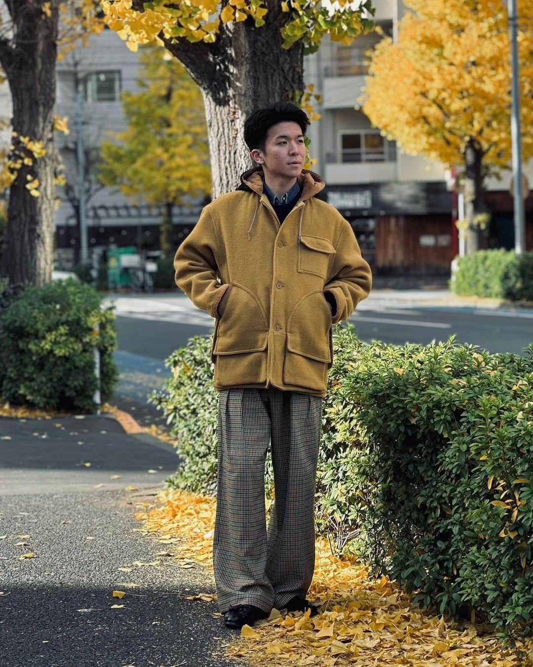 BEAMS+さんのインスタグラム写真 - (BEAMS+Instagram)「・  BEAMS PLUS RECOMMEND  BEAMS PLUS  "Heavy Melton Hunting Parka."  Hunting blouson with a cadet parka look. Double-faced melton with attractive black watch lining. A secure and massive impression. Pockets and other details are also places of interest.  -------------------------------------  カデットパーカーのような表情のハンティングブルゾン。ダブルフェイスのメルトンはブラックウォッチの裏地が魅力的。安心感のある重厚な印象。ポケットなど細部のディテールも注目の場所です。   #beams #beamsplus #beamsplusharajuku  #mensfashion #hunting」12月18日 19時50分 - beams_plus_harajuku