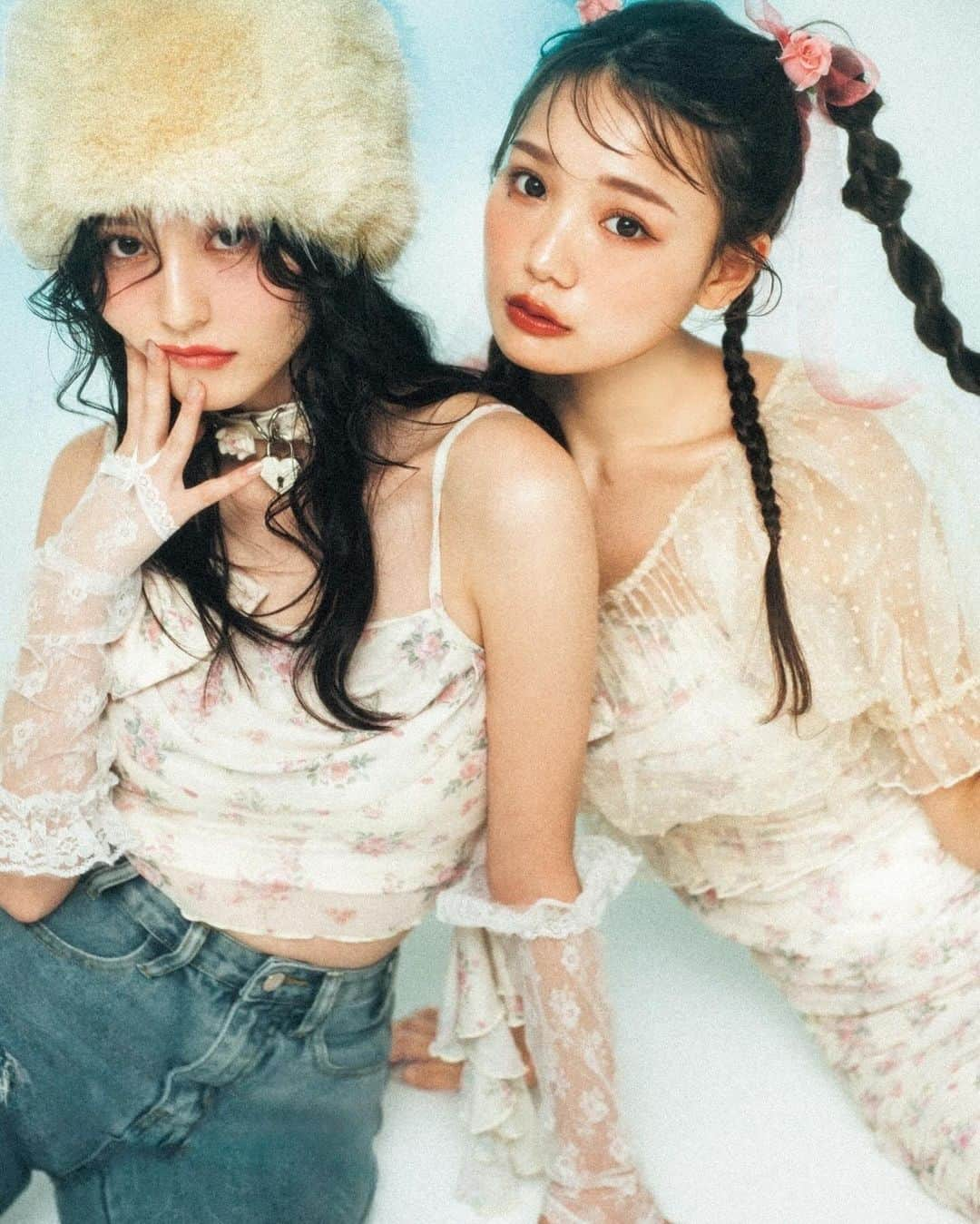 AYA YAGISHITAさんのインスタグラム写真 - (AYA YAGISHITAInstagram)「PECHE_mag 001 . . . 可愛い2人♡♡♡」12月18日 20時41分 - aya_yagishita