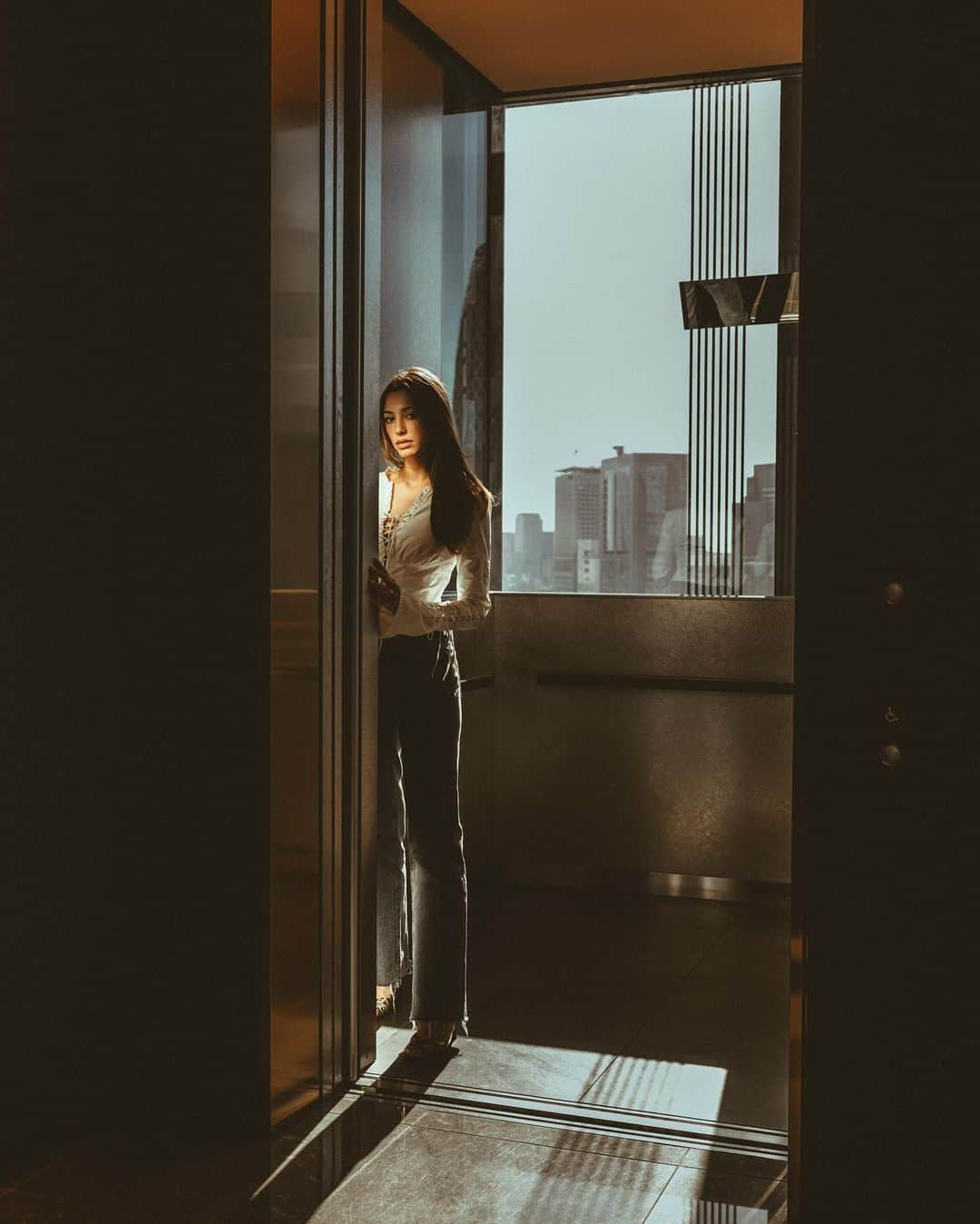 セリーヌ・ファラクさんのインスタグラム写真 - (セリーヌ・ファラクInstagram)「@bellustar_tokyo •I had the incredible opportunity to stay at the breathtaking BELLUSTAR TOKYO, A Pan Pacific Hotel. From the uppermost floors to the lobby adorned with stunning artwork, every moment felt like a luxurious escape.   BELLUSTAR TOKYO、パンパシフィックホテルに宿泊できた素晴らしい機会をいただきました。最上階から美しいアートワークが飾られたロビーまで、至る所に贅沢な雰囲気が広がっていました。すべての瞬間が贅沢な逃避を感じさせてくれました。   #BELLUSTARTOKYO #PanPacific #PanPacificDISCOVERY #TokyuHotels #TokyuHotelsGlobal #Japan #Shinjuku #Tokyo」12月18日 22時05分 - celinefarach