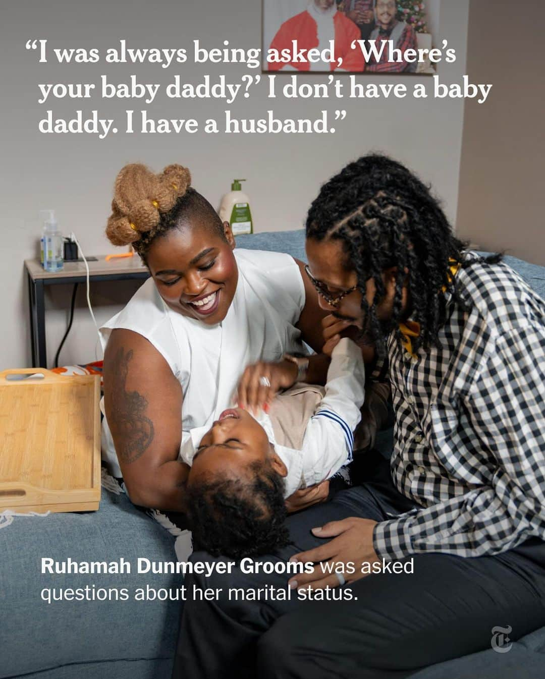 ニューヨーク・タイムズさんのインスタグラム写真 - (ニューヨーク・タイムズInstagram)「Many Black women say that unconscious bias plays a role in pregnancy risks and report that they feel ignored or dismissed by doctors. The consequences can be deadly for mothers and babies.  Black women – who die of pregnancy-related complications at two to three times the rate of white women – report that when they complain of symptoms, medical staff don’t listen and dismiss or downplay concerns. Studies validate Black women’s experiences: Analyses of taped conversations between physicians and patients have found that doctors dominate the conversation more with Black patients and don’t ask as many questions as they do of white patients. In medical notes, doctors are more likely to express skepticism about the symptoms Black patients report.  Hovering over these experiences is the stark reality that Black women have worse pregnancy outcomes, lose more infants in the first year of life and have higher rates of preterm birth and stillbirth, when compared with white women.  Tap the link in our bio to read more about the role unconscious bias plays in Black women’s pregnancy risks. Photos by @chonakasinger, @noraw.jpg, @lnweatherspoon and @jamesestrin」12月18日 22時34分 - nytimes