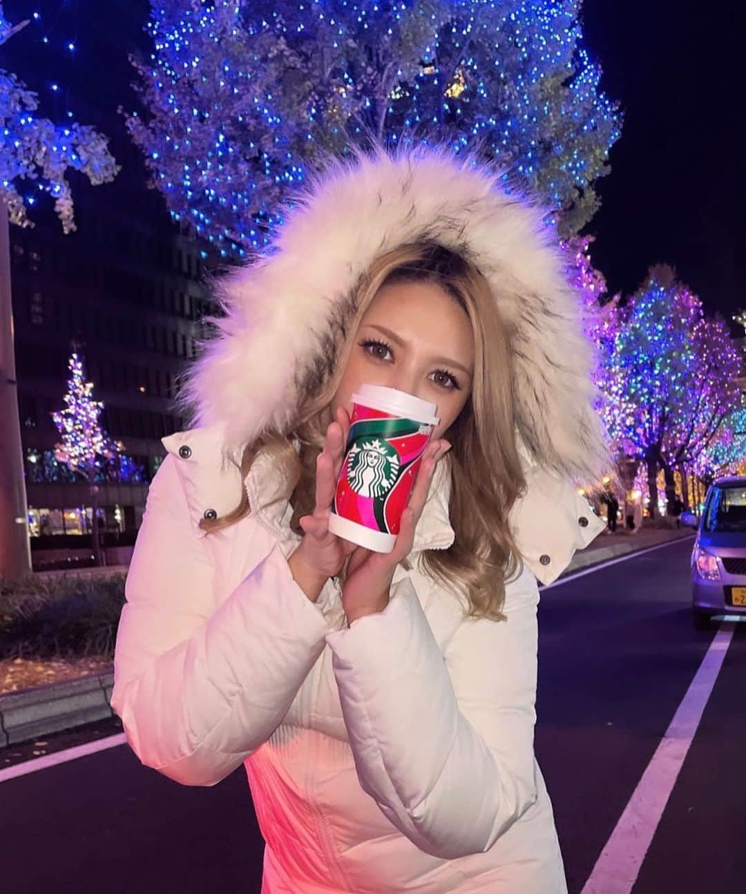 南斗最後のユリアさんのインスタグラム写真 - (南斗最後のユリアInstagram)「🛷🎅🎁🎄❄️  寒すぎて凍え死にそう⛄️  #御堂筋イルミネーション #イルミネーション #御堂筋ライトアップ」12月4日 15時42分 - yuria_gram_