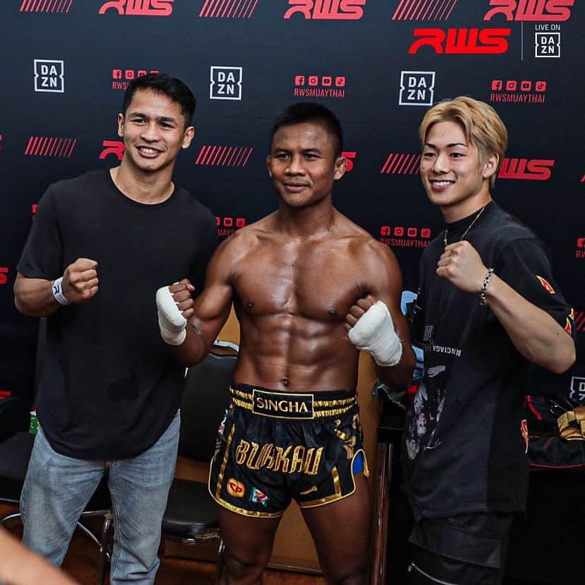 三浦孝太さんのインスタグラム写真 - (三浦孝太Instagram)「I went to support the Buakaw 🤝🇹🇭 @buakaw1  Congratulations boss👑✨  Team Buakaw is the best🔥 @banchamek_gym」12月4日 14時36分 - kota_miura_official