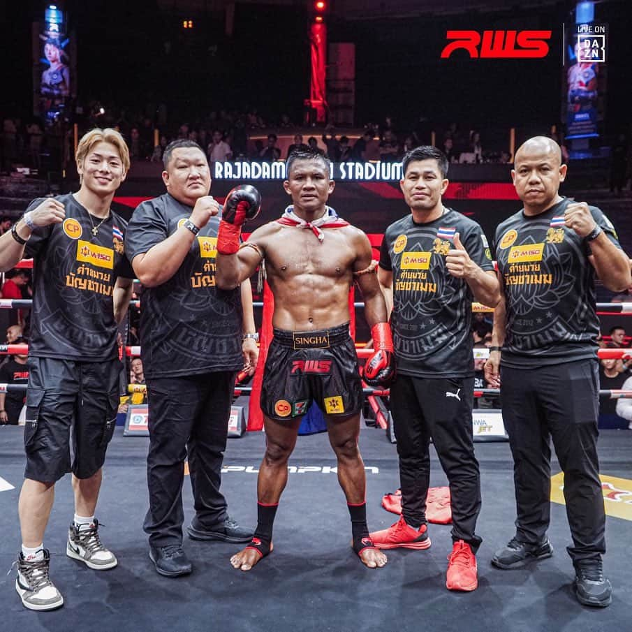 三浦孝太のインスタグラム：「I went to support the Buakaw 🤝🇹🇭 @buakaw1  Congratulations boss👑✨  Team Buakaw is the best🔥 @banchamek_gym」