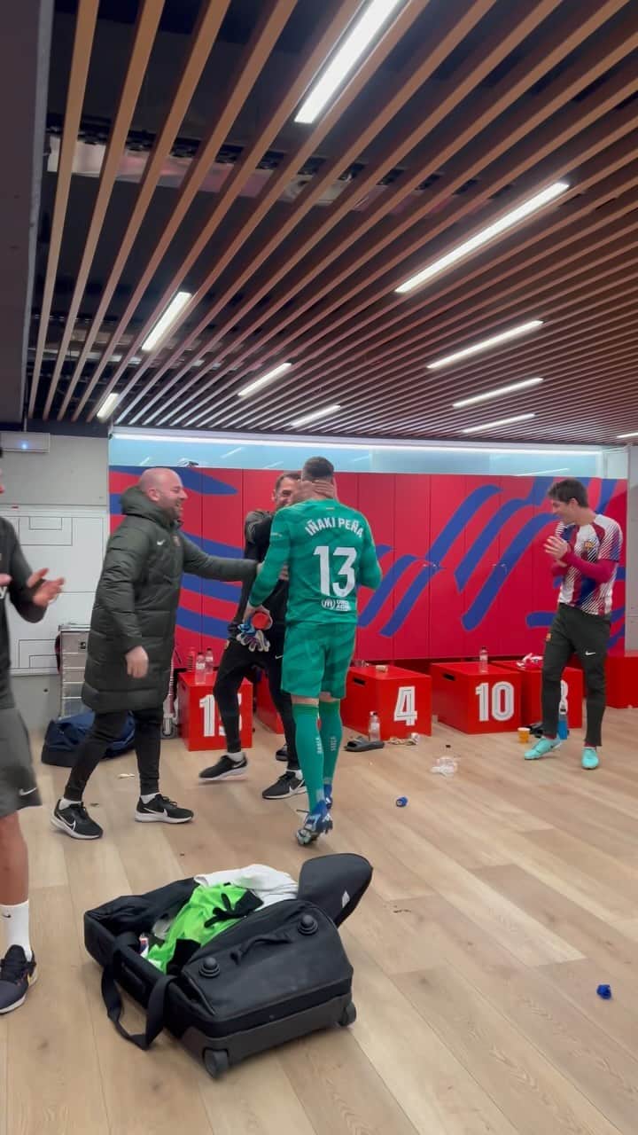 FCバルセロナのインスタグラム：「Amazing job, Iñaki 👏👏👏」