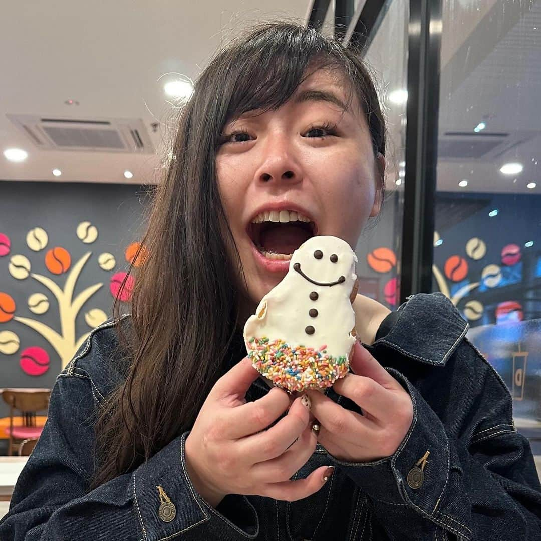 植草歩のインスタグラム：「🍩 初めてダンキンドーナッツ食べた🤤🩷⛄️」