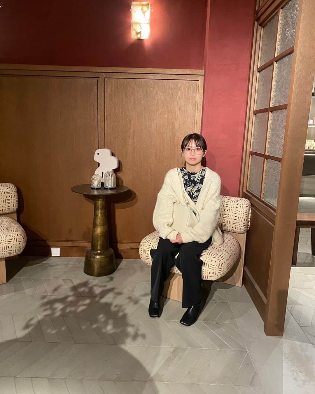 高木紗友希のインスタグラム：「12月になりました〜。あっという間！ みなさん忙しいとは思いますが身体に気をつけて残り少ない2023年たのしみましょう！！！🤍  〜謎写真を添えて〜」