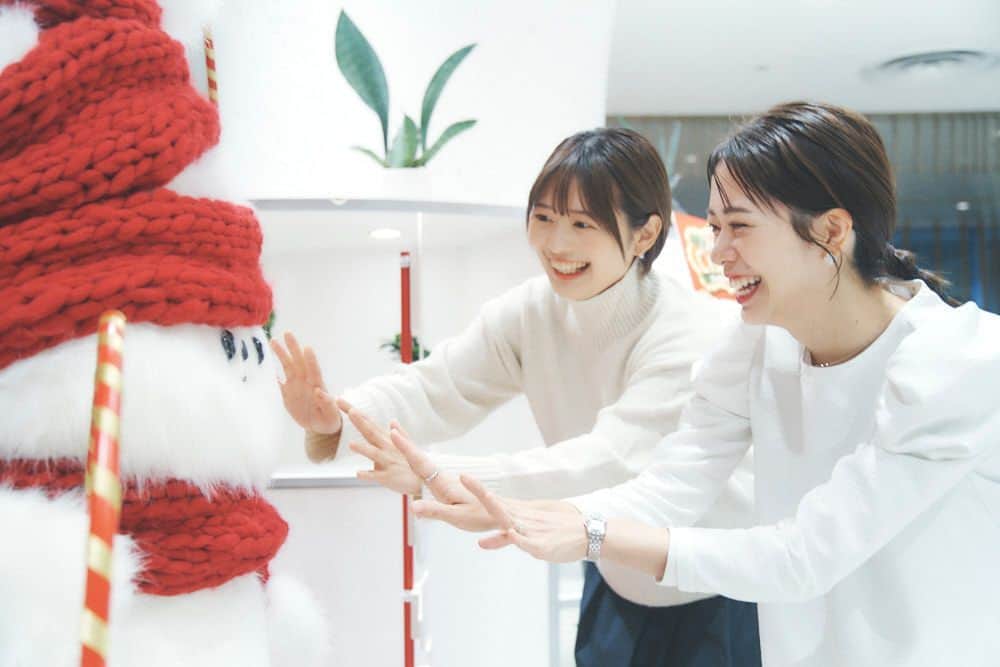 Hanako公式さんのインスタグラム写真 - (Hanako公式Instagram)「渋谷ヒカリエのクリスマスを楽しもう！  今年の最後のお楽しみ、クリスマスシーズンが到来！ 渋谷ヒカリエで現在開催中のイベントでは、渋谷ヒカリエのクリスマスを盛り上げてくれるクリスマスの妖精「HikariELF（ヒカリエルフ）」が館内でサーカスパフォーマンスを披露（!?）したり、フォトスポットやプレゼントキャンペーンがあったりと、盛りだくさん。  ☆お気に入りのベストエルフを見つけたら、投稿してみよう。 館内フォトスポットで撮影した「いちばんお気に入りのHikariELF」の写真に＃ヒカリエルフまたは＃HikariELFをつけてSNS投稿するとHikariELFのぬいぐるみや、ホテルのご宿泊招待、雑貨コレクションなど豪華なクリスマスギフトを抽選でプレゼント中  「Christmas CIRCUS ーココロ躍るショータイムへようこそ！ー」 期間；2023年11月16日（木）〜12月25日（月）まで 詳細：https://buff.ly/3T4zqYJ  #PR #HikariELF #ヒカリエルフ #渋谷ヒカリエ  ※HikariELFのぬいぐるみは撮影で特別に借りています。」12月4日 10時00分 - hanako_magazine