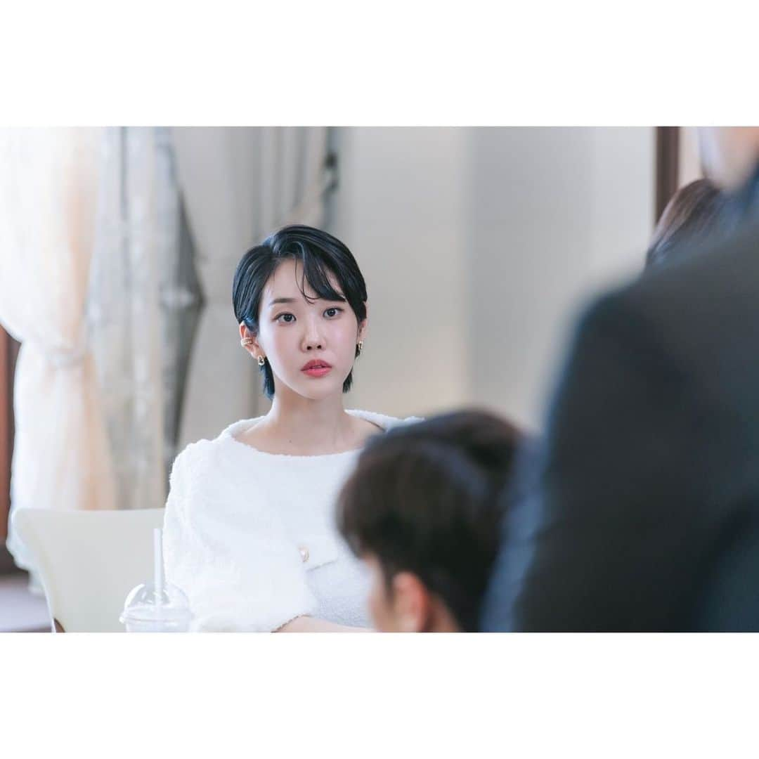 C-JeS エンタテイメントさんのインスタグラム写真 - (C-JeS エンタテイメントInstagram)「MBN <완벽한 결혼의 정석>에서  매주 #서도나 로 만나온 오하늬 배우가  아쉬운 종영 소감을 전해왔습니다🥹  “많은 격려를 해 주신 감독님과 선배님들이 계신 현장이었기에 참 행복했고, 시간이 빨리 지나가는 게 아쉽습니다. 작품과 함께 서도나 캐릭터를 사랑해 주신 모든 분들께 진심으로 감사드리며, 앞으로 더 성장한 배우 오하늬의 모습을 보여드릴 수 있도록 열심히 노력하겠습니다” by.@___ha.niii  올해 다양한 작품에서 활약한  ✨오하늬✨의 다음 발걸음도 기대해주세요😉  #OHHANI #씨제스타그램 #cjestagram」12月4日 10時11分 - cjes.tagram