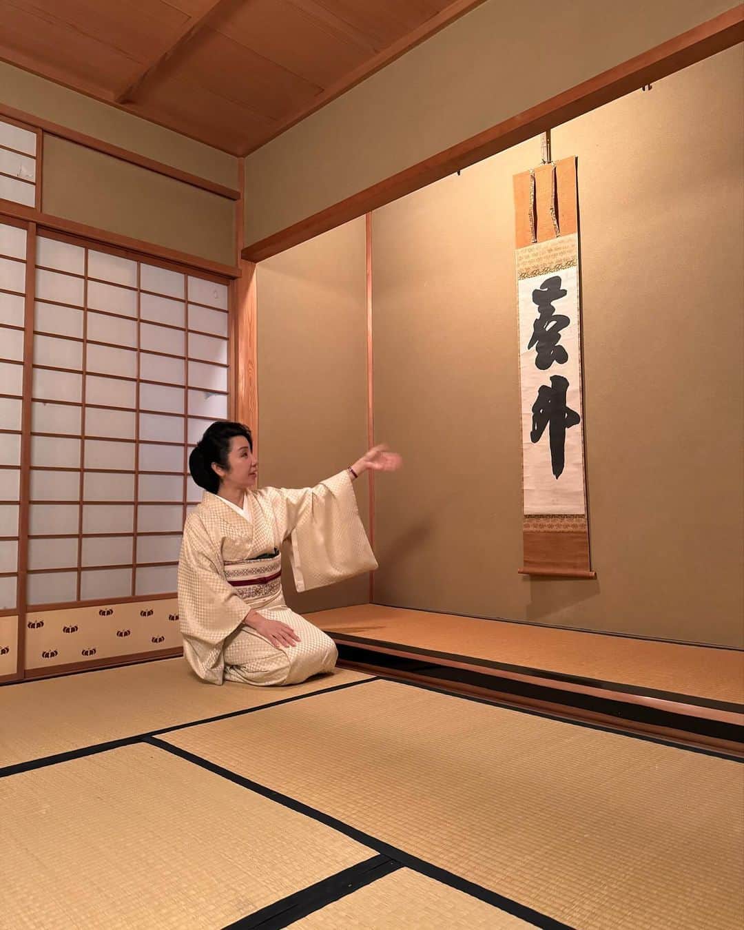 稲木ジョージさんのインスタグラム写真 - (稲木ジョージInstagram)「My ikebana artwork for December🦌❄️ 送り干支とトナカイと。」12月4日 11時35分 - georgerootnyc
