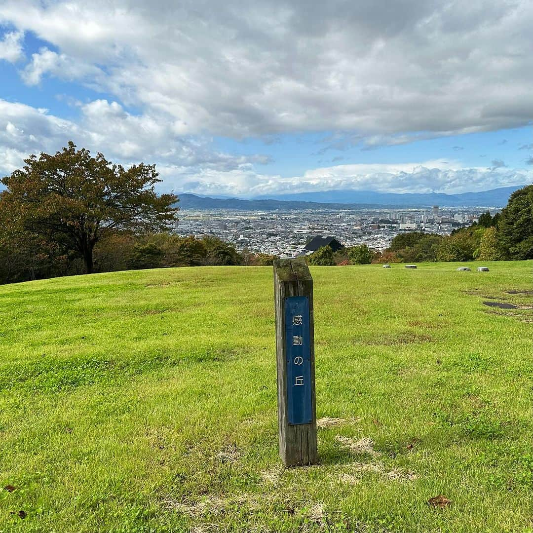 畑亜貴さんのインスタグラム写真 - (畑亜貴Instagram)「10月に行った山形の写真。今はもう雪が降っているようですね⛄️  山形ではラジオ #カンゲンケン 収録しました。  #akhtravelogue」12月4日 11時45分 - akihata.jp