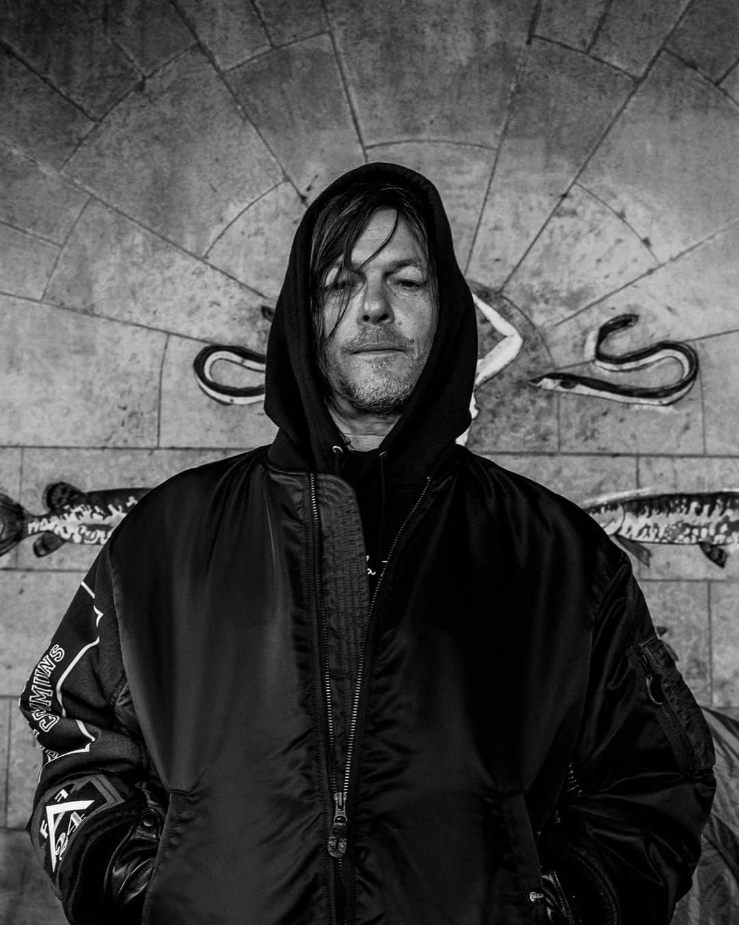 山本耀司さんのインスタグラム写真 - (山本耀司Instagram)「Yohji Yamamoto POUR HOMME｜NEIGHBORHOOD®⁠ // DEC.8 //⁠ ______________________________________⁠ ⁡⁠ ⁠ Model: Norman Reedus @bigbaldhead⁠ Photographer: Shadi @shadinyc⁠ ⁠ ⁠ ⁠ @neighborhood_official⁠ #neighborhood⁠ #nbhd⁠ #craftwithpride⁠ ⁠ #yohjiyamamotopourhomme⁠ #yohjiyamamoto⁠」12月4日 12時00分 - yohjiyamamotoofficial