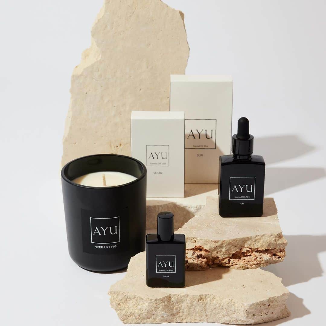 STYLERUNNERのインスタグラム：「Holiday season is approaching and whether your looking for a Kris Kringle, stocking filler or to treat yourself, Ayu is the perfect gift 🤍 Discover our curated gifting edit instore and online now.」