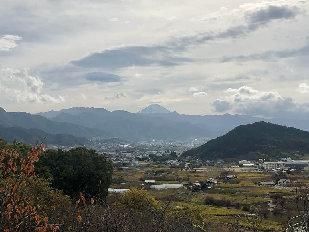 ホリエアツシさんのインスタグラム写真 - (ホリエアツシInstagram)「🗻パワーーー💪 #mtfuji #富士山」12月4日 12時08分 - a.horie