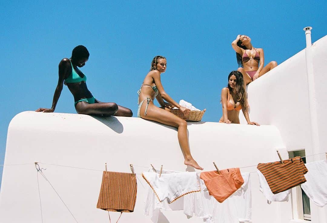 TRIANGL SWIMWEARさんのインスタグラム写真 - (TRIANGL SWIMWEARInstagram)「DROP 1 // Introducing HORIZONS shot in Folegandros by @brigetteclark_ with our #TrianglGirls @elizabethjamrozy @silviammoraless @idazeile @doch_olega 🌴 Shop New Stripe Terry and Green Velvet online now.」12月5日 7時30分 - triangl