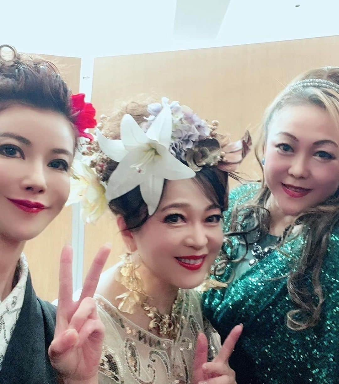 原めぐみさんのインスタグラム写真 - (原めぐみInstagram)「（原めぐみofficial）10pics photos NYCarnegie hall 凱旋コンサートが 八王子エルシィにて開催、ドリーマーズさん， 瀬戸カオリさん達と出演して参りました❣️ 沢山のあたたかいお客様に祝って貰えて 素敵な時間を過ごすことが出来ました💓  #ドリーマーズ  #原めぐみ #瀬戸カオリ #カーネギーホール #凱旋ライブ  #八王子エルシィ」12月4日 12時33分 - meguming.h