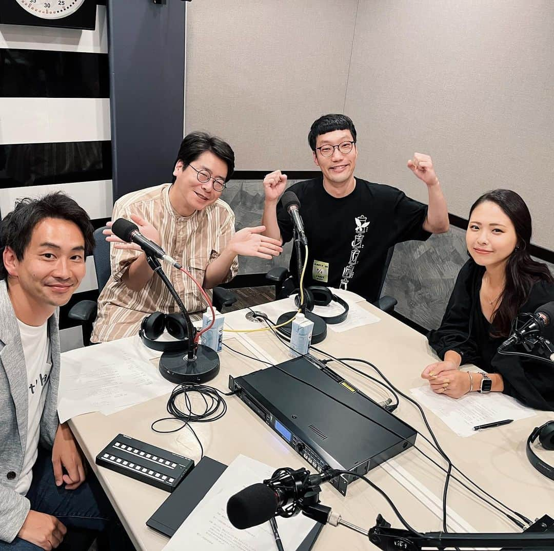 武藤千春さんのインスタグラム写真 - (武藤千春Instagram)「J-WAVE PODCASTで配信中の Earthhacks @earthhacks.jp の番組 「offの日、どっちっち？」  ゲストのオフの日の過ごし方を紐解きながら 時々デカボ目線の褒めが入る、 ユニークで、楽しくて、 そして同時に地球に優しいアクションも学べる トークプログラム🌏  11月は #INI の #佐野雄大 さんと #髙塚大夢 さん、 10月は #雨のパレード #大澤実音穂 さん、 9月はお笑いコンビ #男性ブランコ の #浦井のりひろ さんと #平井まさあき さん、 というかなりバラエティ豊かなゲストの方々をお迎えして 毎月楽しく収録させていただいてます〜  ぜひこのプログラムを聴きながら、 ご自身のライフスタイルとも重ねてみたりして 日常の中の気付かなかったデカボも 発見してみてください〜🌳  #どっちっち #offの日どっちっち #earthhacks  #jwave」12月4日 14時05分 - iamchiharumuto