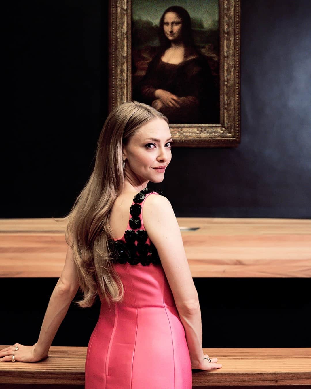Lancôme Officialのインスタグラム：「Lancôme celebrates the birthday of Global Ambassador Amanda Seyfried on December 3rd: join the festivities to wish her the happiest birthday! @mingey  #Lancome #LancomexAmanda #AmandaSeyfried」