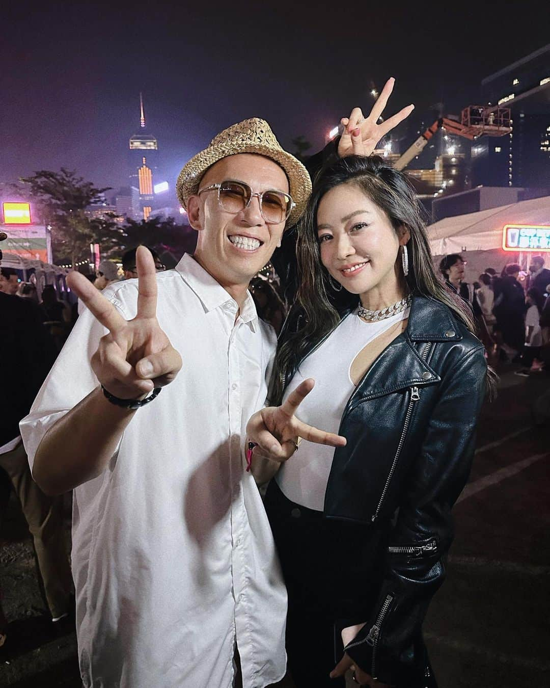 松岡李那さんのインスタグラム写真 - (松岡李那Instagram)「Clocken Flap ❤︎ With my Good friends 😊✨  #clockenflap #love #music  #musicfestival」12月4日 23時34分 - linahxoxo