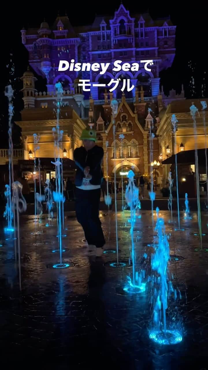 時椿サスケのインスタグラム：「#ディズニー #ディズニーシー #クリスマス」