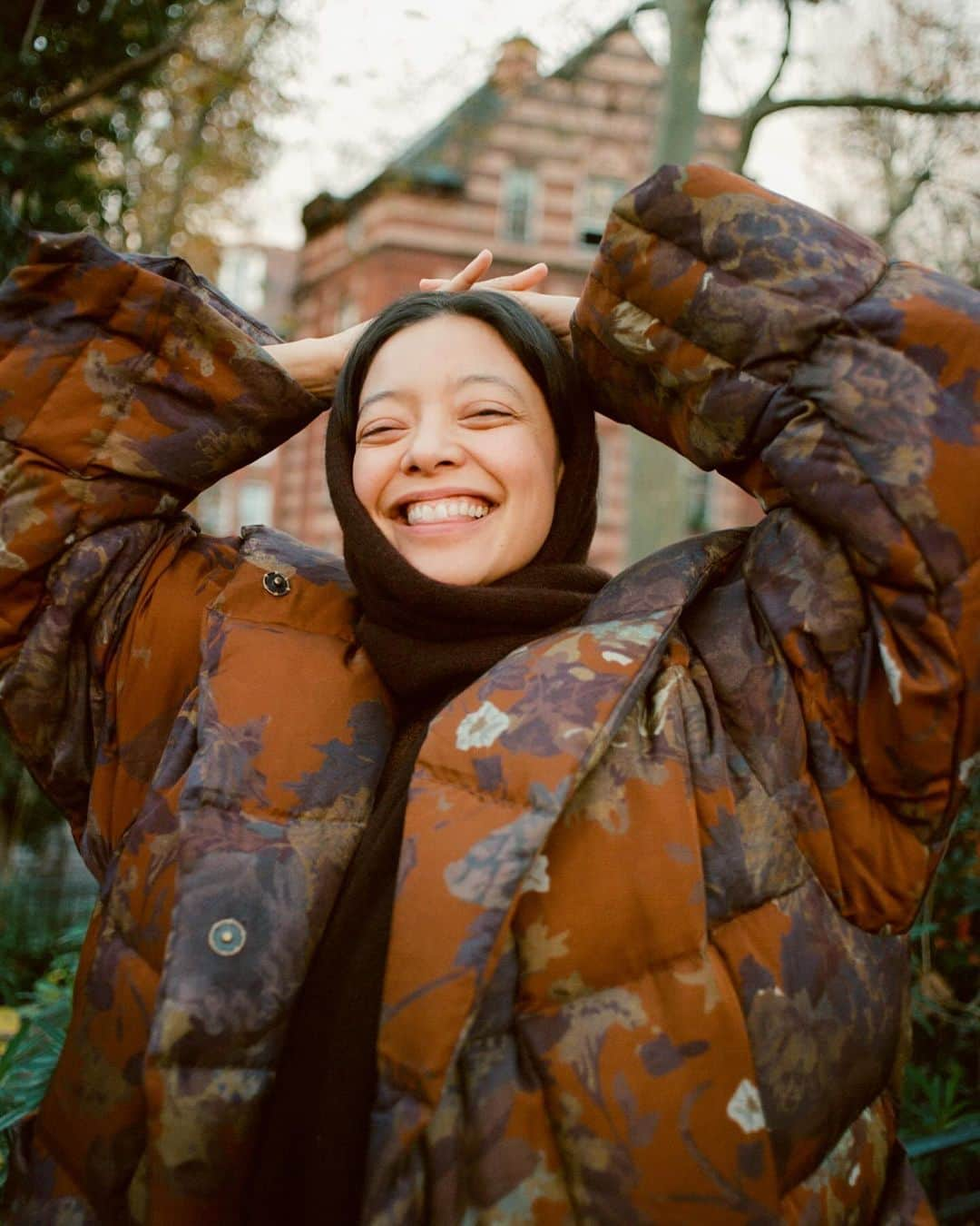 ナオミ・シマダのインスタグラム：「just a cosy lil 🐻 for @netaporter  photos by @bustergreyjung  #netaporter」