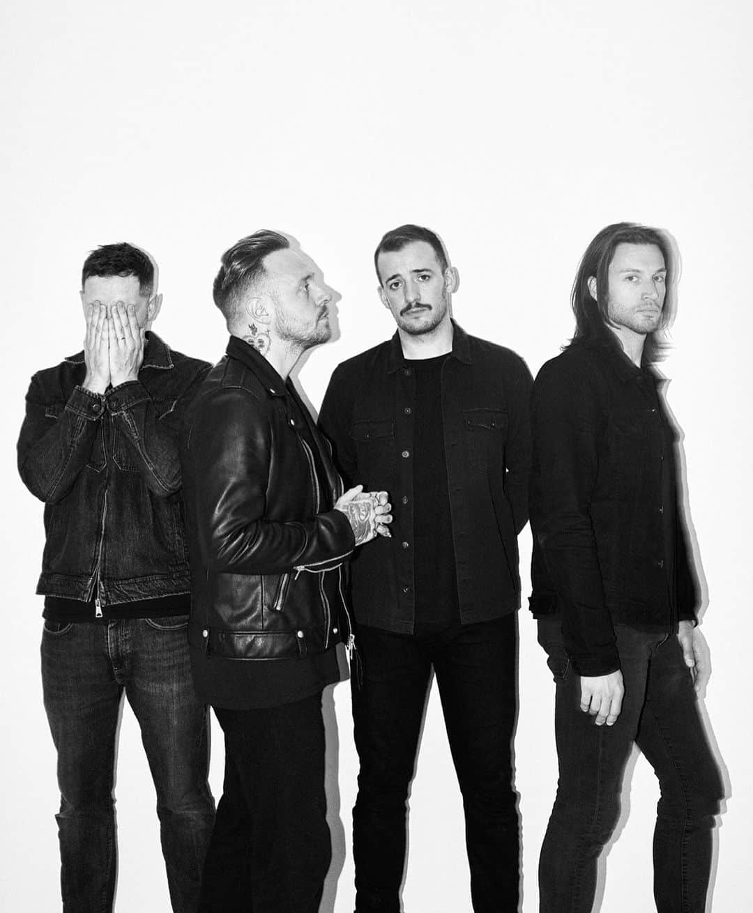 Kerrang!さんのインスタグラム写真 - (Kerrang!Instagram)「Architects are back with new single Seeing Red 🔥   Listen now over on Kerrang.com.  📸: @edmasonphoto」12月5日 0時10分 - kerrangmagazine_