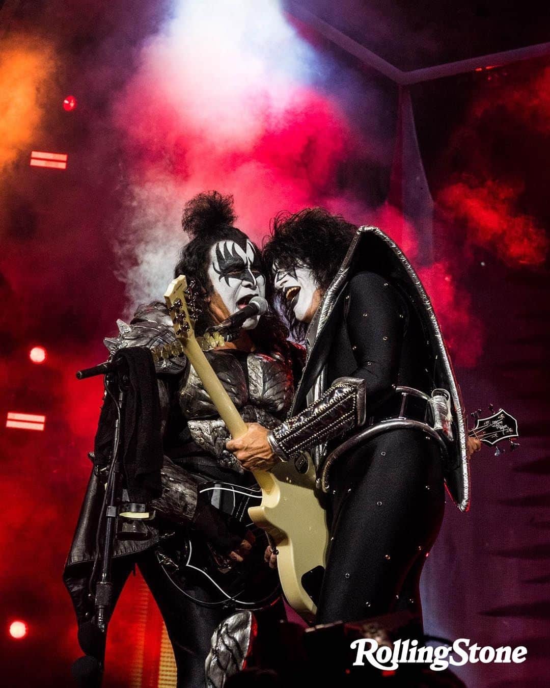 Rolling Stoneさんのインスタグラム写真 - (Rolling StoneInstagram)「KISS (@kissonline) performed their final concert of the "End of the Road" tour Saturday at NYC's Madison Square Garden. 📸 @sachalecca for Rolling Stone」12月5日 0時50分 - rollingstone