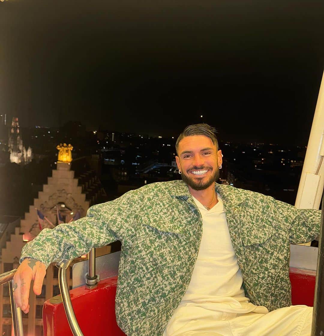 レミ・カベッラさんのインスタグラム写真 - (レミ・カベッラInstagram)「Night in Lille ✨💫」12月5日 0時51分 - remycabella