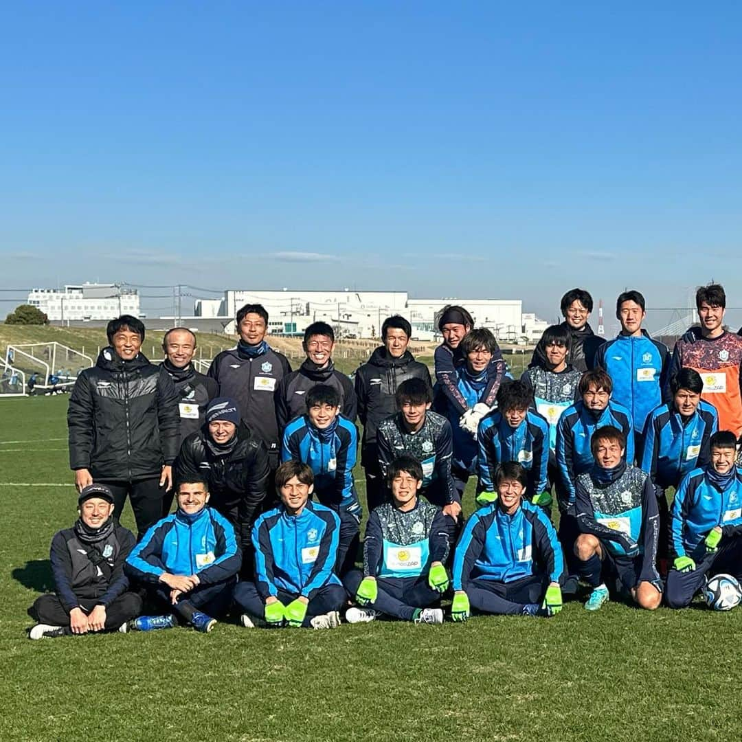 湘南ベルマーレのインスタグラム：「2023 SHONAN BELLMARE🟢🔵 😊😄😍  #湘南 #ベルマーレ #湘南ベルマーレ #bellmare  #たのしめてるか #BELIEVE #roadtothefuture」