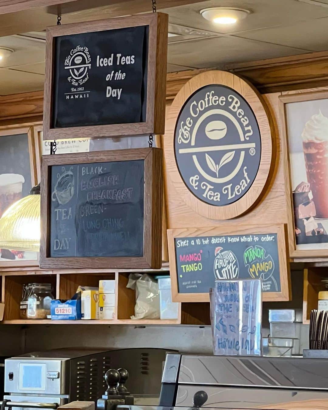 Ramie 山下未紗さんのインスタグラム写真 - (Ramie 山下未紗Instagram)「_ ⛰️☀️ ☕️🥪 ⌚️💥  #hawaii#honolulu#alamoana#alamoanacenter#alamoanabeachpark#waikiki#waikikibeachwalk#royalhawaiiancenter#hawaiistagram#hawaiisbestphotos#honolulucoffee#manoa#starbucks#manoastarbucks#coffeebeansshop#thecoffeebean」12月4日 16時08分 - misa_yamashita