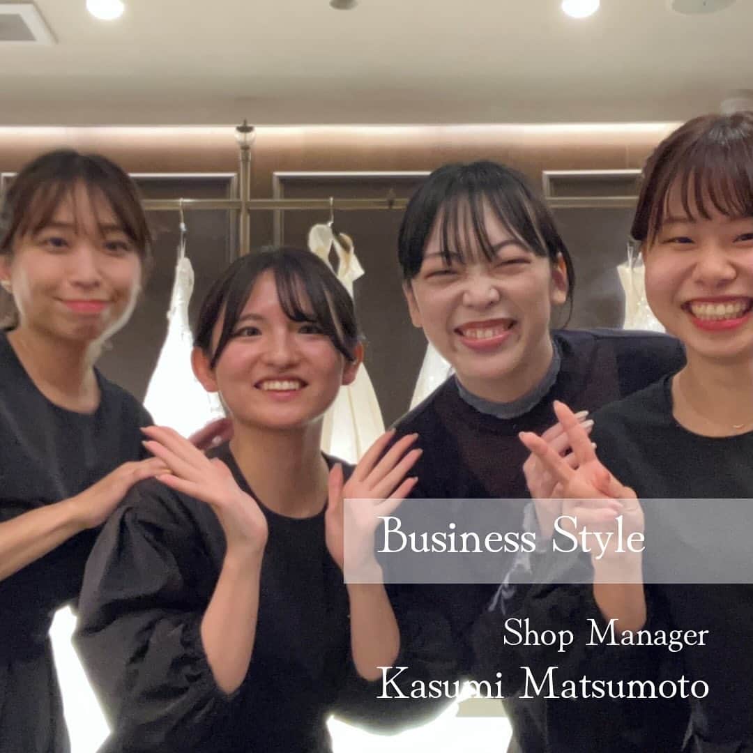 Dress the Life(ドレスザライフ) さんのインスタグラム写真 - (Dress the Life(ドレスザライフ) Instagram)「DtL社員のご紹介✨  -Kasumi Matsumoto- 2020年新卒入社 2023年3月のKICK OFFでは個人MPPを受賞。 現在は2023年6月よりJUNO鹿児島店ショップマネージャーに昇格。 とにかくポジティブで、ドレスが大好きで、そして皆んなにエネルギーを与えてくれるそんな素敵な存在です✨  #dressthelife #ドレスコーディネーター  #ドレススタイリスト  #ブライダル業界 #接客業 #アパレル業界  #ウエディングプランナー  #25卒就活 #ブラックジャケット」12月4日 16時19分 - dressthelife