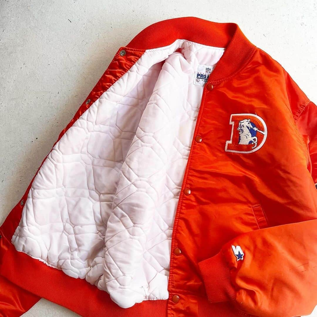 DROP...vintage select shopさんのインスタグラム写真 - (DROP...vintage select shopInstagram)「1990s STARTER NFL Denver BRONCOS Studium Jacket 【L】  レアカラー🧡」12月4日 16時40分 - tokyo_drop