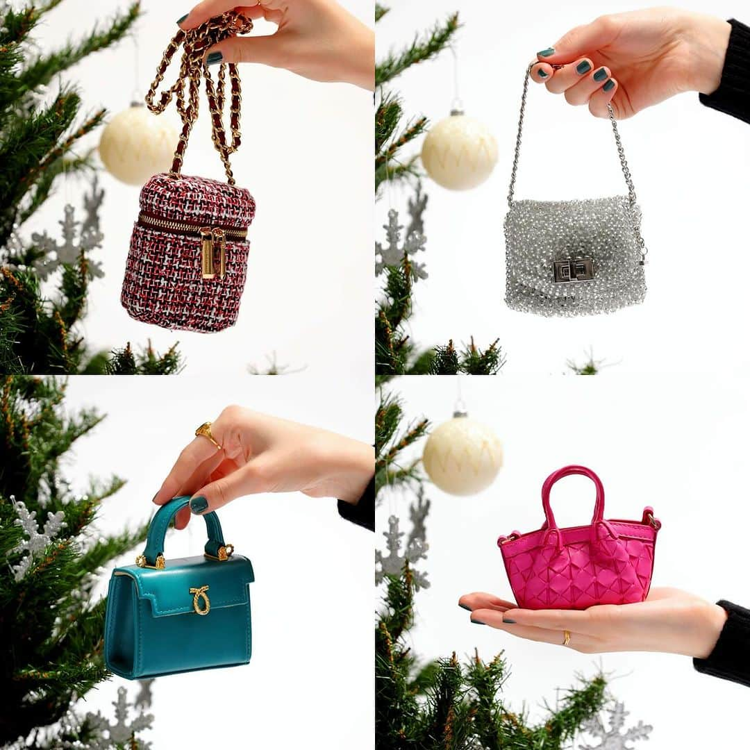 CLUÉLmagazineのインスタグラム：「. Mini mini Bag!! 手のひらサイズのミニミニバッグが欲しい🛍️  クリスマスツリーのオーナメントにもなっちゃいそうな、ミニミニバッグから目が離せない♡ レザーのクラシックなものからワイヤーで編まれたキュートなデザインまで…どれも、ちょこんと手のひらに乗る小さめサイズだからこそ可愛さ増し増し。 アクセサリーやリップ、鍵やコインなど、ちょっとした小物を持ち歩くのにも便利だし、たとえ何も入らなくたってコーディネートのアクセントにぴったり🫶🏻✨  左上から時計回りに #charlesandkeith #anteprimawirebag #serapian #launerlondon  from vol.95 ・・・・・・・・・・・・・・・・・・・・・・・・・・・  #cluel #クルーエル #cluelmagazine #クルーエル女子 #fashion #ファッション好き #ファッション雑誌 #おしゃれ #グッドガール #冬コーデ #ミニバッグ #バッグ #チャールズアンドキース #アンテプリマ #セラピアン #ロウナーロンドン #クリスマス #クリスマスギフト #贈り物 #ボーイッシュ女子 #シンプルが好き  こちらのアカウントもフォローしてね！ @cluel_homme @navys_magazine」