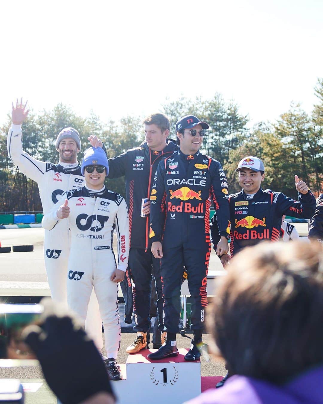 角田裕毅のインスタグラム：「Always super grateful to attend the Honda Thanks Day 🙏​ the support of Honda and Japanese fans is really incredible, it means a lot! See you next year! @hondaracingglobal @hondaracingcorporation」