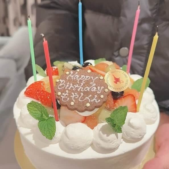 渡辺美奈代さんのインスタグラム写真 - (渡辺美奈代Instagram)「12月4日お誕生日の もやしくんへサプライズ🎂  おめでとう㊗️  #夫婦  #50代夫婦  #旅行  #家族旅行  #サプライズ  #誕生日  #おめでとう」12月4日 17時26分 - watanabe_minayo