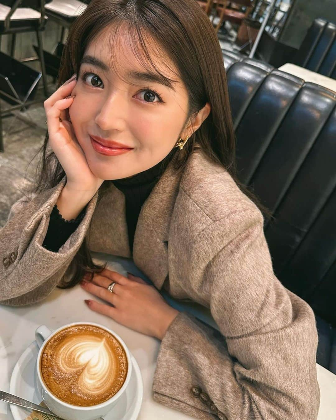 大口智恵美のインスタグラム：「今日もお疲れ様です☕️🧸  #outfit」