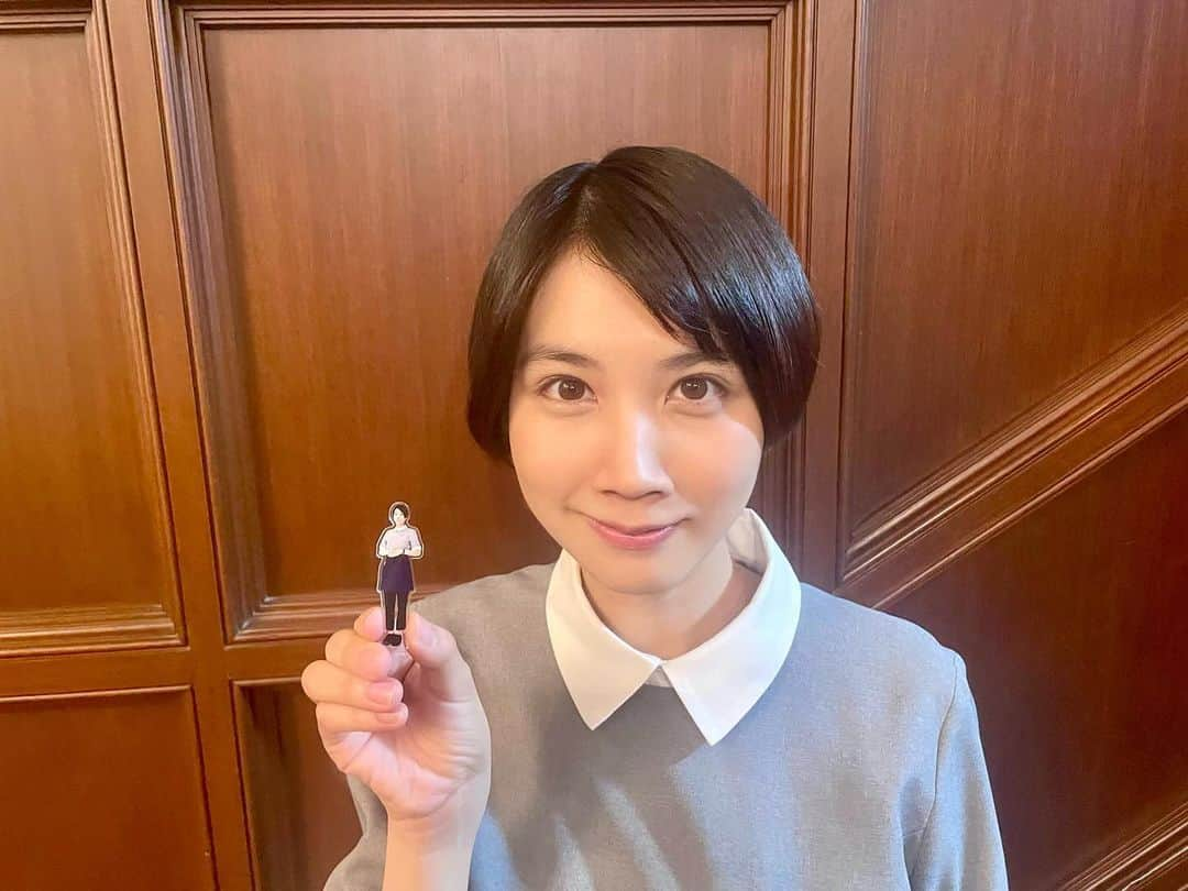 松本穂香さんのインスタグラム写真 - (松本穂香Instagram)「. 「ミワさんなりすます」 今日からいよいよ最終週の放送です！  ステッカーに引き続きMGが勝手に作ったアクミワちゃん。 松本になりすまして告知に協力してくれていました💁🏻‍♀️  #アクリルミワちゃん #ミワさんなりすます  #松本穂香   こちらはプレゼントや販売の予定はありません 作ることは許可しましょう。作れそうな素材だけしれっとストーリーズにアップしますね😉」12月4日 18時08分 - weekly_matsumoto