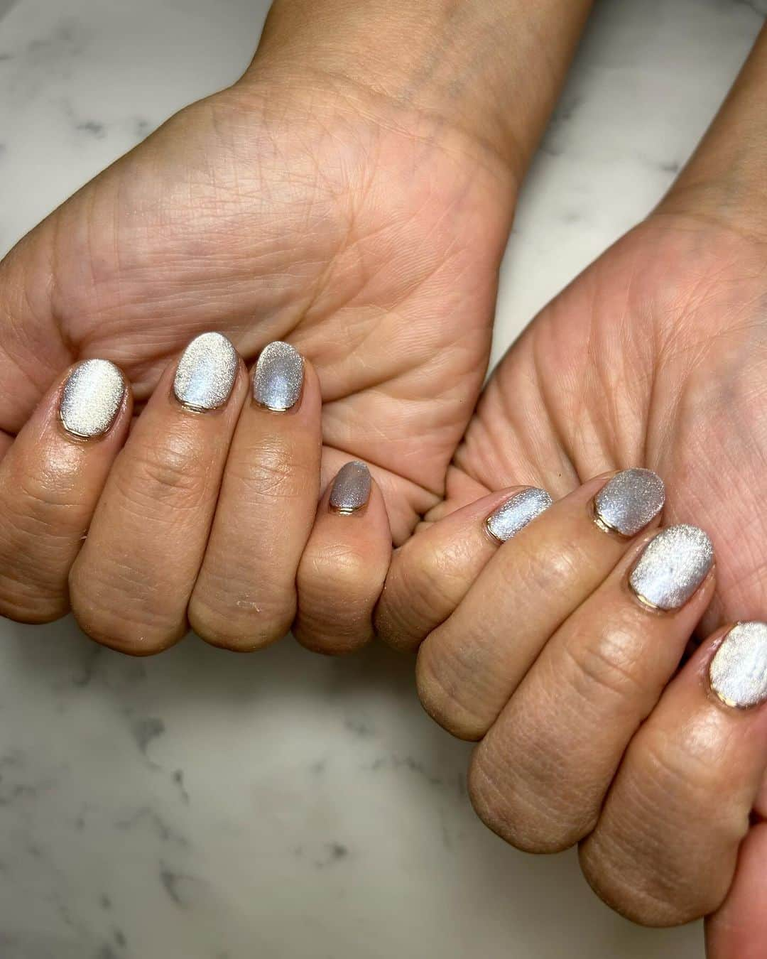 世手子さんのインスタグラム写真 - (世手子Instagram)「#PR  The most beautiful nail finish💅✨ Located near the auspicious station⛩️ Combination of magnetic nails and mirror🧲🪞🌟 12/10 #弾き語りライブ なので @nailroom_chiharu で #マグネットネイル してもらいました╰(*´︶`*)╯♡ 感動の仕上がり🥹 #大師前駅 初めておりた٩(๑❛ᴗ❛๑)۶ 駅近でとても #縁起がいい 👏 水色のマグネットネイルにラインは #ミラーネイル でキラキラ感が素晴らしい(*´∀｀*) #クリスマスライブ にぴったり(●´ω｀●) しかも #フィルイン 対応してくれます❣️ 素晴らしい👍 ライブ楽しみだなぁ(*≧∀≦*) #ライブネイル  #コンサートネイル  #音楽ネイル  #ピアノネイル  #ピアノ弾き語り  #シンガーソングライター」12月4日 18時28分 - rojide