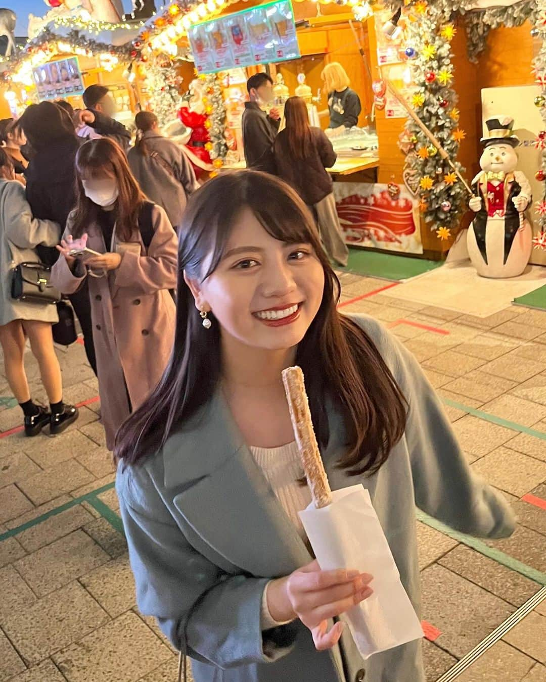 夢花さんのインスタグラム写真 - (夢花Instagram)「ChristmasMarket🎄💞✨ 　  あと3週間でクリスマスだって🥹❕  友達にアナウンサーがリポートしてるみたいって言われた笑 なんか共感できる😂😂  今年は冬イベントたくさん行けてて満喫してるな〜❄️🤍 　  #クリスマス #クリスマスマーケット #christmas #christmasmarket #スカイツリー」12月4日 18時31分 - dreamm_flowerr